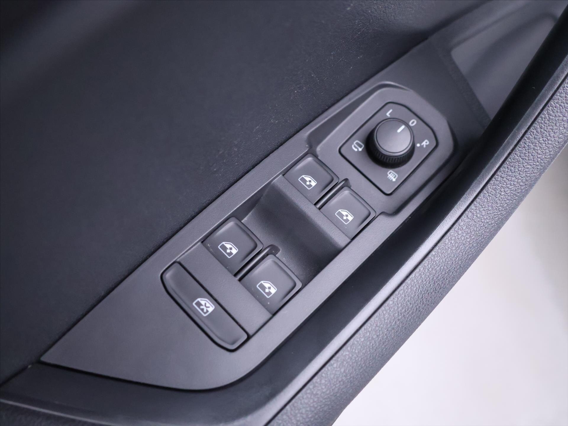 Škoda Karoq SUV / Terénní 2,0 l 110 kw