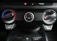 KIA Rio 18