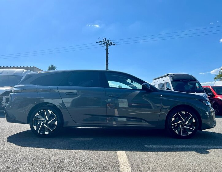 Peugeot 308 Kombi 1,2 l 96 kw