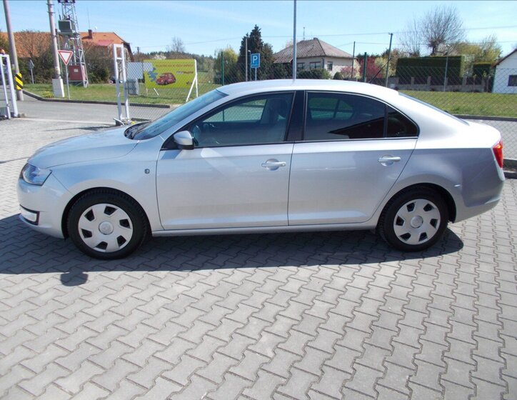 Škoda Rapid Sedan / Limuzína 1,6 l 77 kw