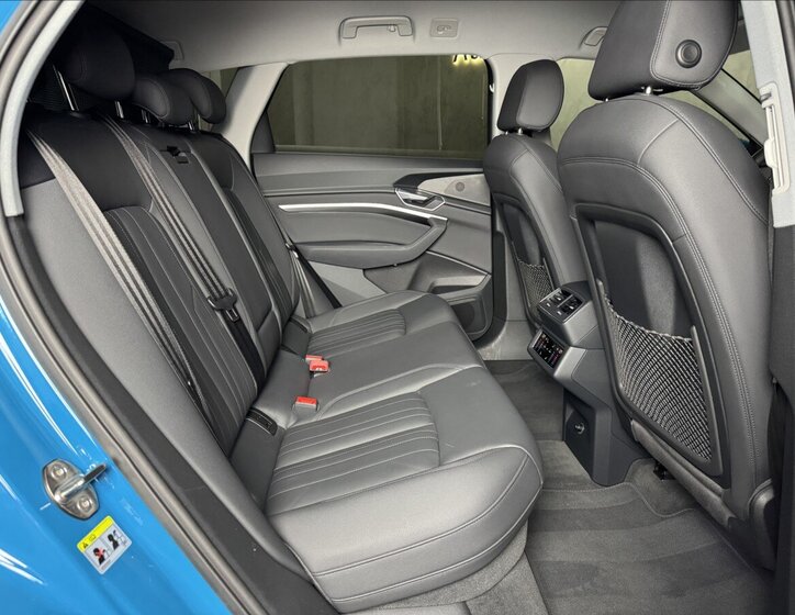 Audi e-tron SUV 0,0 300 kw