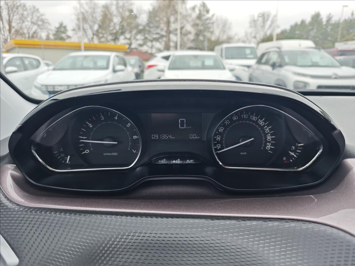 Peugeot 2008 SUV / Terénní 1,2 l 60 kw