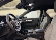 Volvo XC40 SUV 2,0 l 120 kw