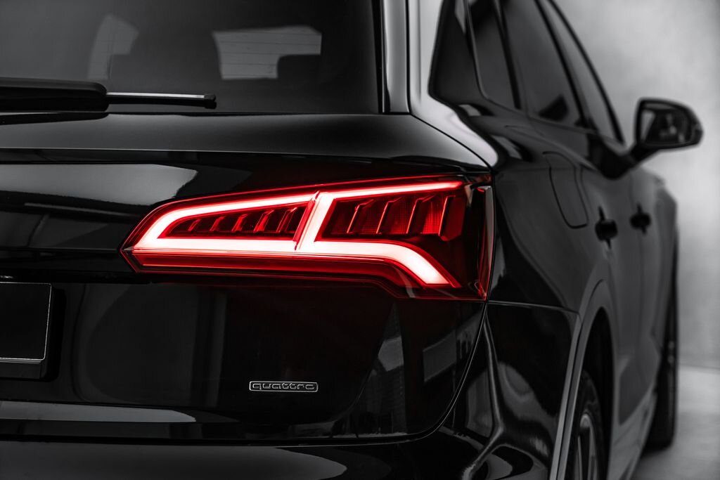 Audi Q5 SUV / Terénní 2,0 l 140 kw