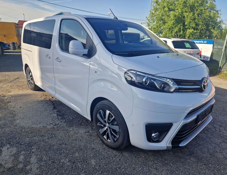 Toyota ProAce Verso 3