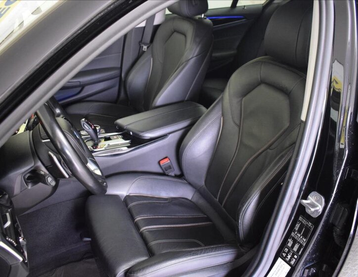 BMW Řada 5 Sedan / Limuzína 3,0 l 195 kw