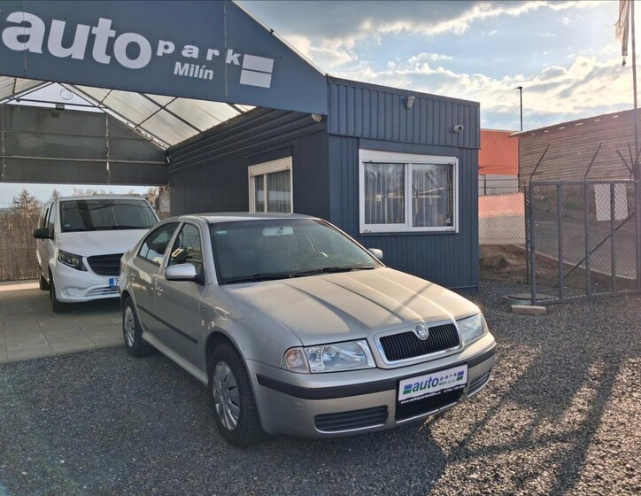 Škoda Octavia Sedan / Limuzína 2,0 l 85 kw