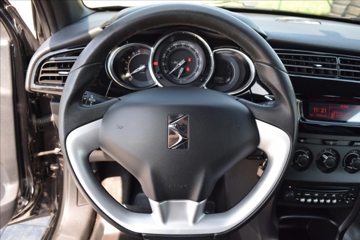 Citroën DS3 Hatchback 1,2 l 60 kw