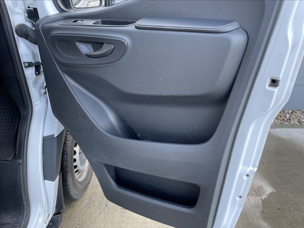 Mercedes-Benz Sprinter Skříň 2,1 l 105 kw