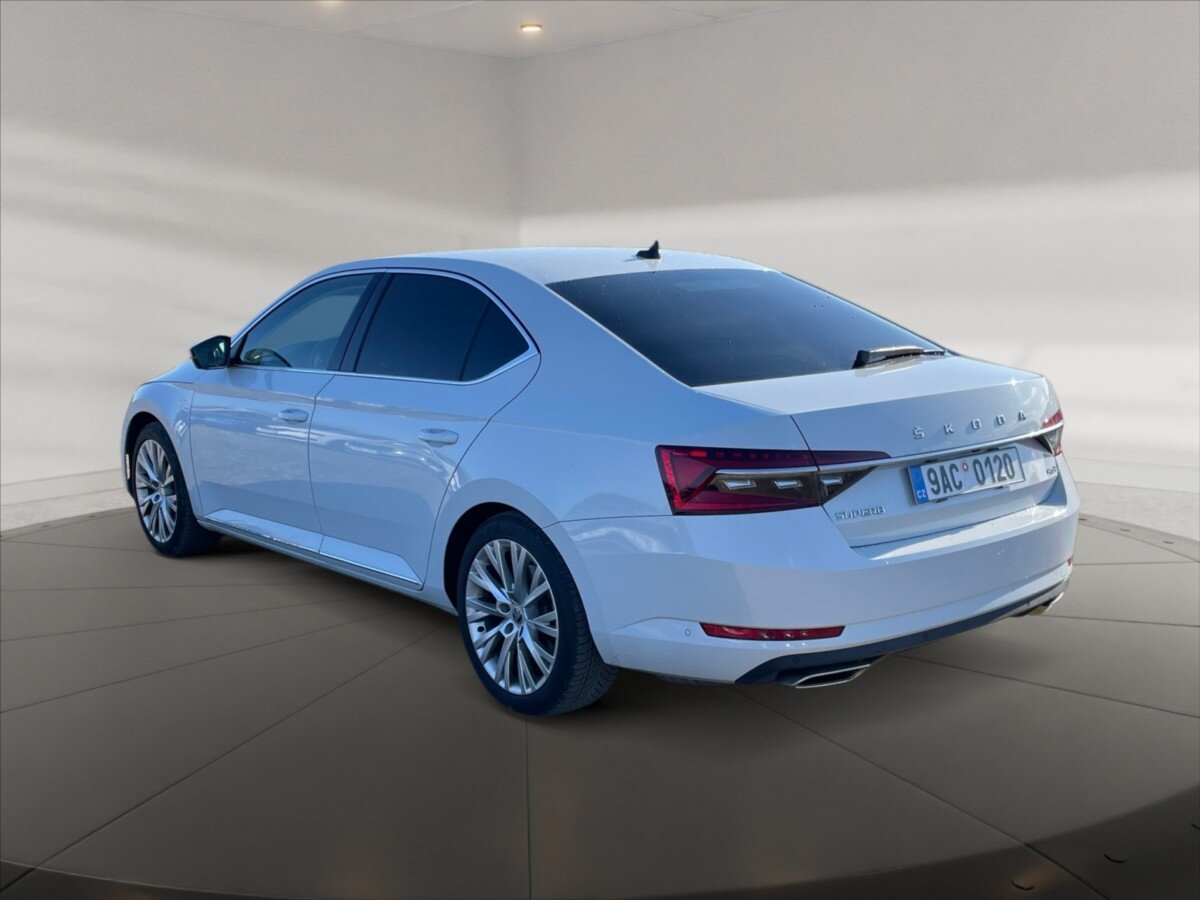 Škoda Superb Sedan / Limuzína 2,0 l 206 kw