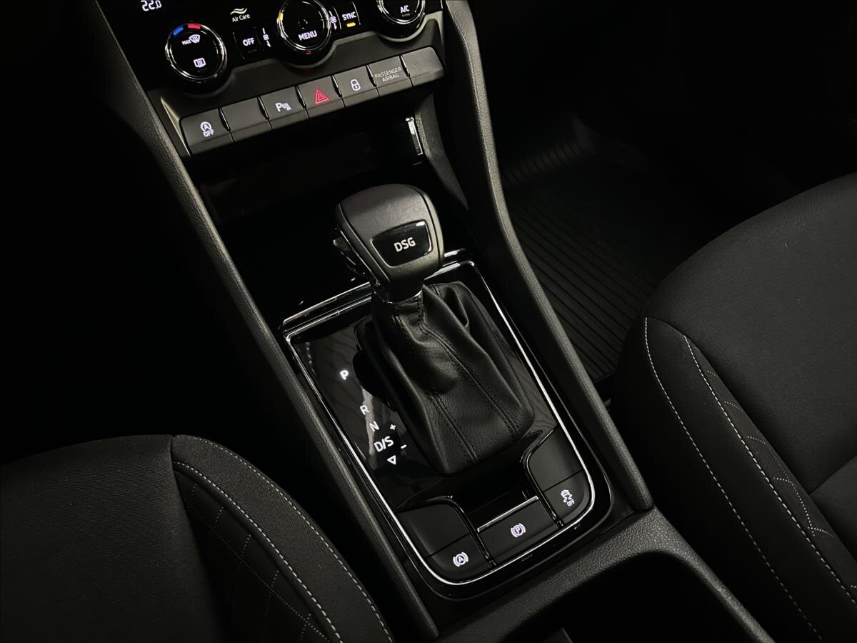 Škoda Karoq SUV 1,5 l 110 kw