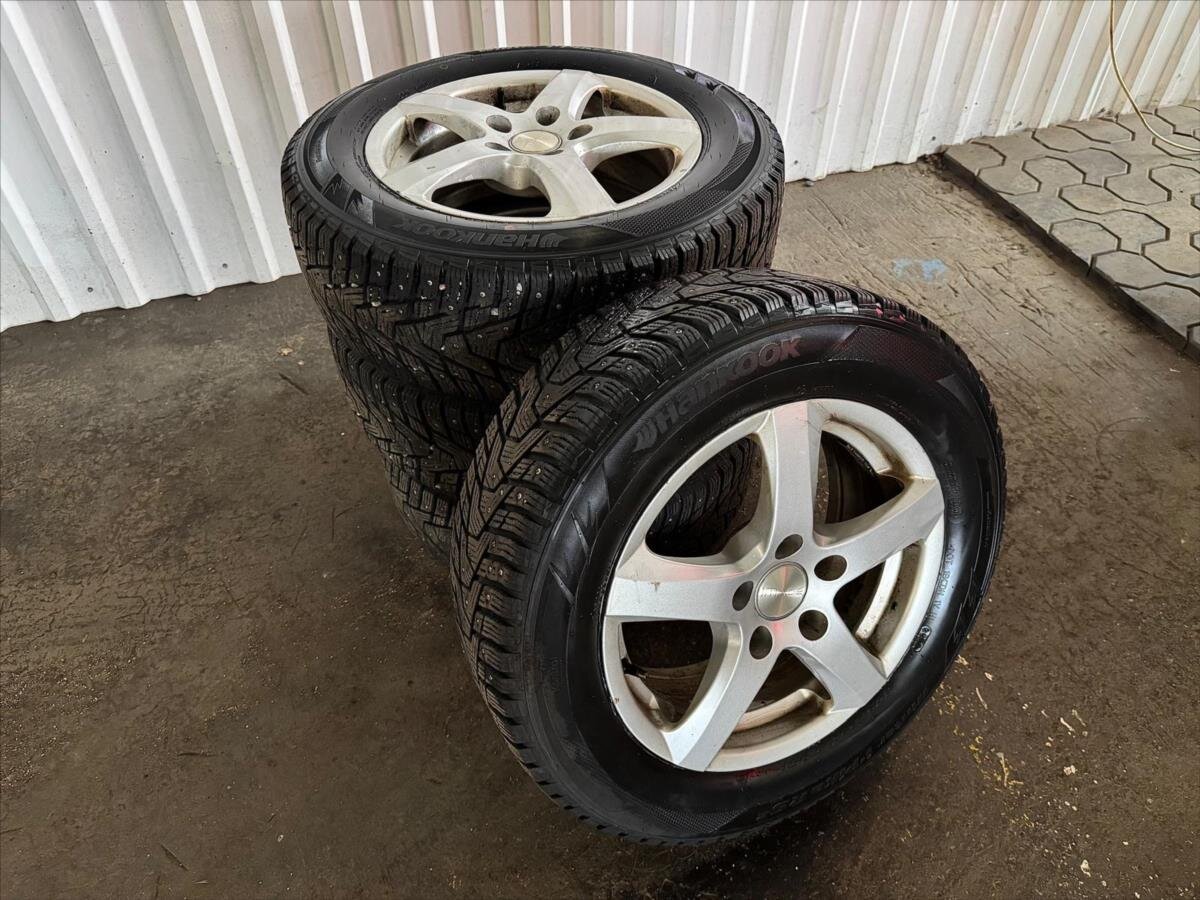 Volkswagen Golf Hatchback 1,4 l 81 kw