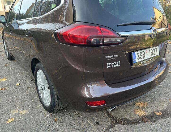 Opel Zafira 7