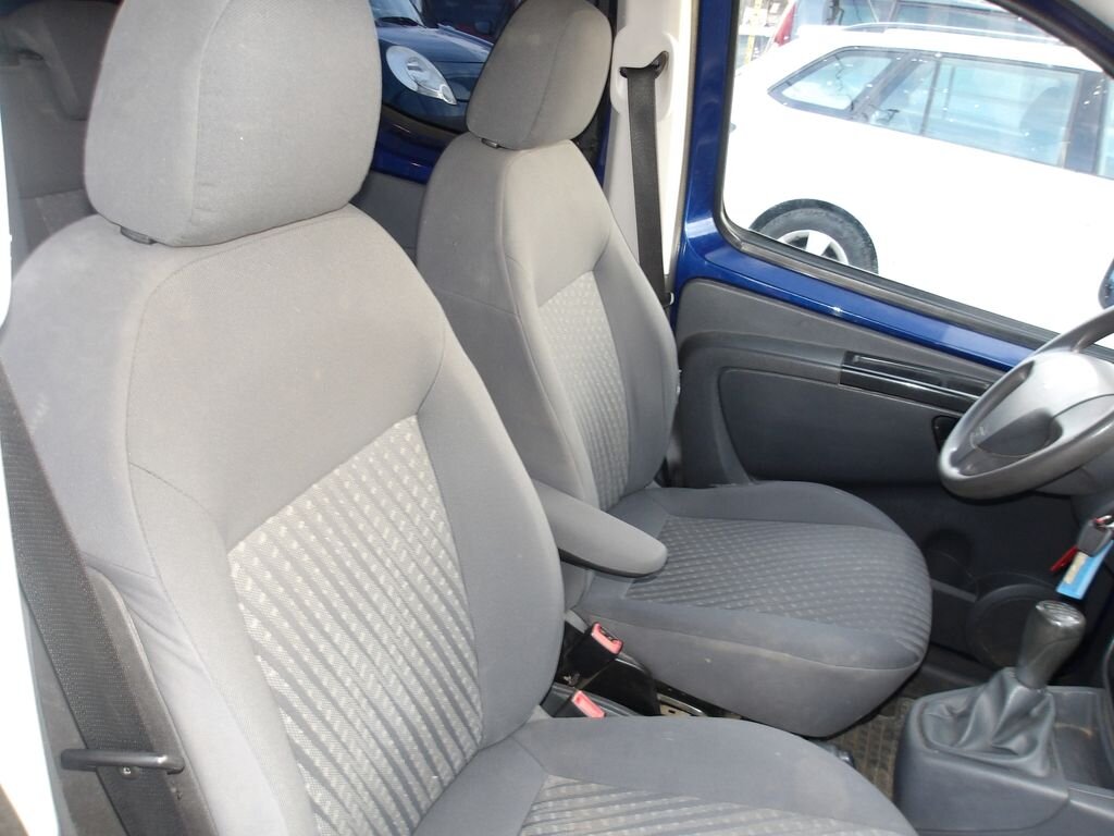 Peugeot Bipper Pick-up 1,4 l 50 kw