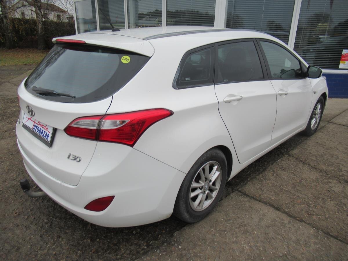 Hyundai i30 Kombi 1,6 l 88 kw