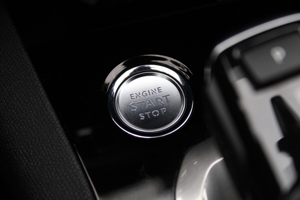 Peugeot 3008 SUV 1,5 l 96 kw