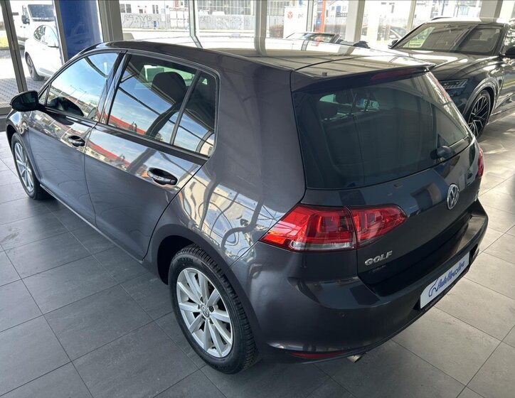 Volkswagen Golf Hatchback 1,2 l 81 kw