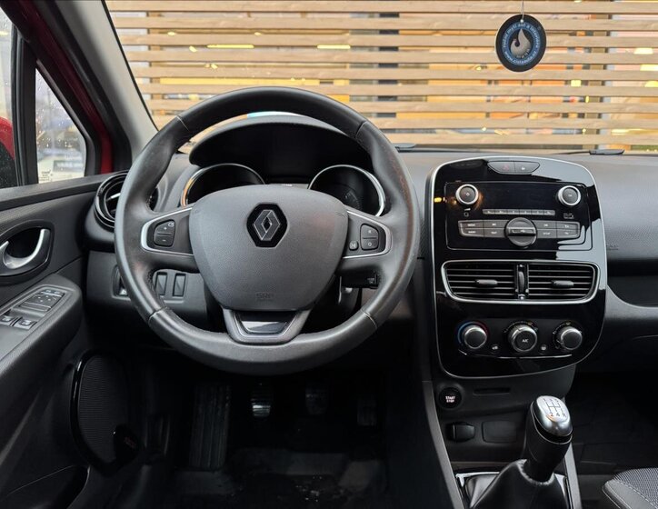 Renault Clio Kombi 1,1 l 54 kw