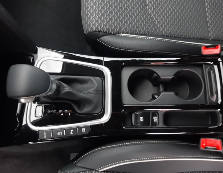 KIA XCeed SUV / Terénní 1,6 l 110 kw