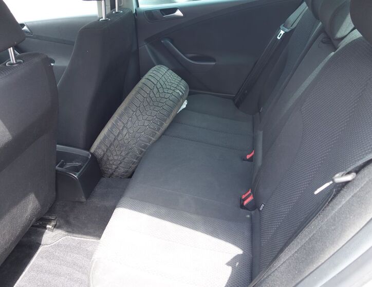 Volkswagen Passat 10