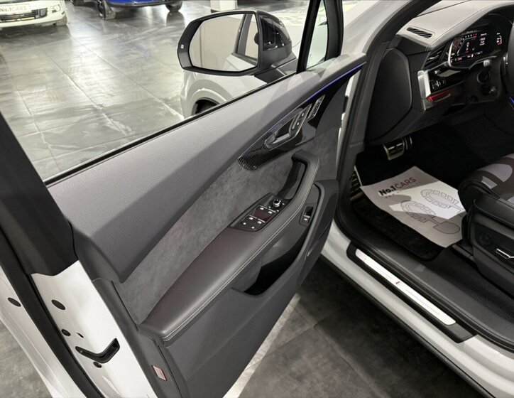 Audi SQ7 SUV / Terénní 4,0 l 373 kw