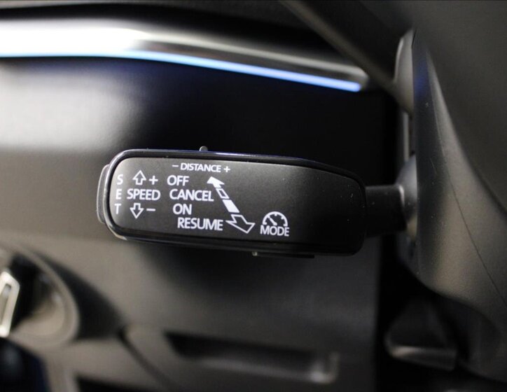 Škoda Karoq SUV / Terénní 1,5 l 110 kw