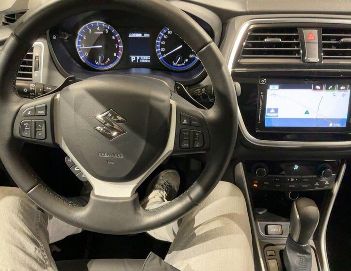 Suzuki SX4 S-Cross SUV 1,4 l 103 kw