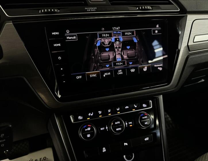 Volkswagen Touran 26