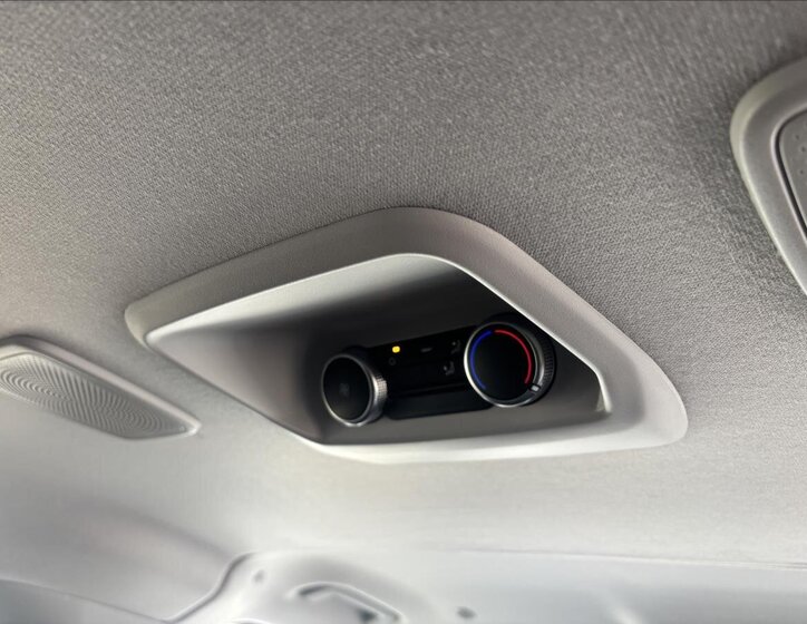 Volkswagen Caravelle Kombi 2,0 l 110 kw