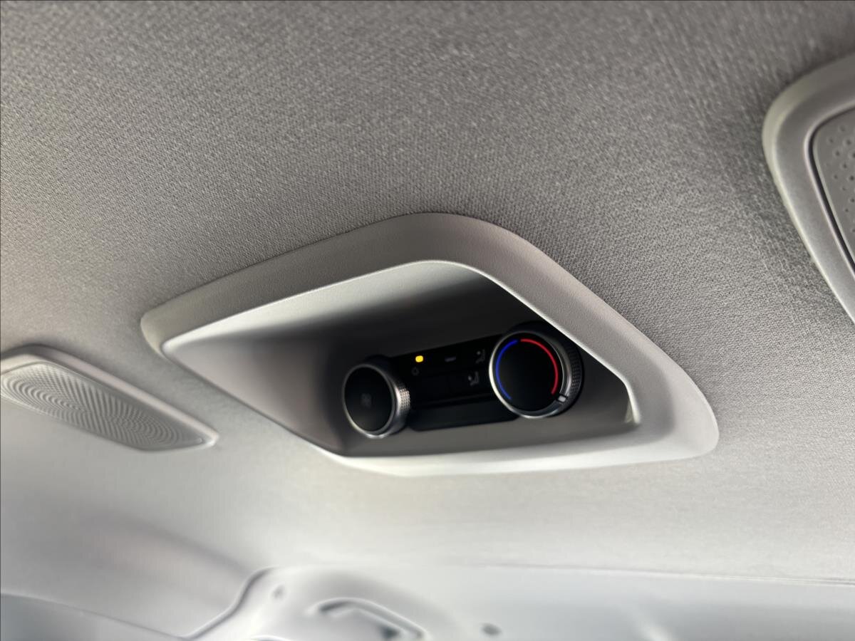 Volkswagen Caravelle Kombi 2,0 l 110 kw