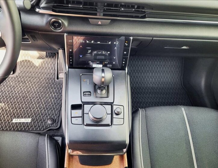 Mazda MX-30 Hatchback 829,0 125 kw