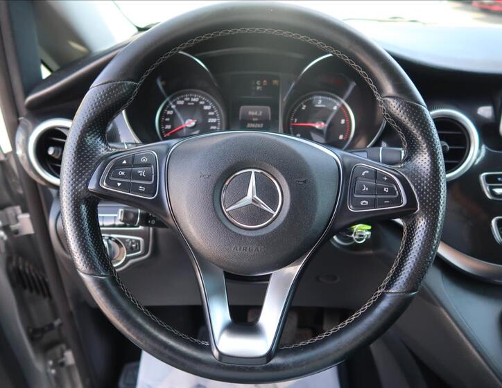 Mercedes-Benz Třídy V 17