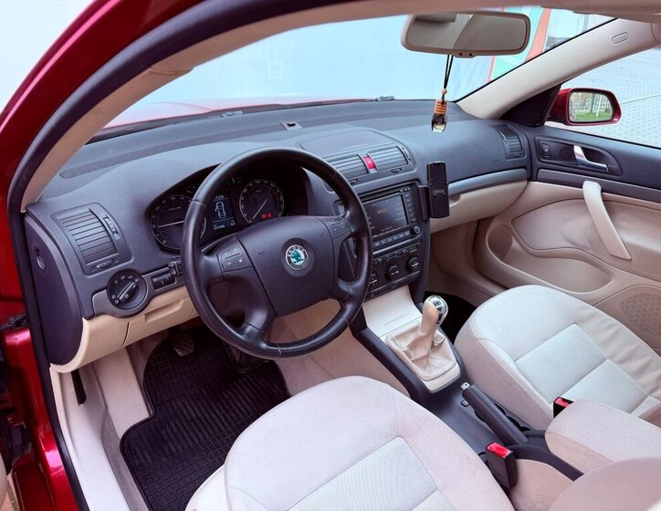 Škoda Octavia Liftback 2,0 l 103 kw