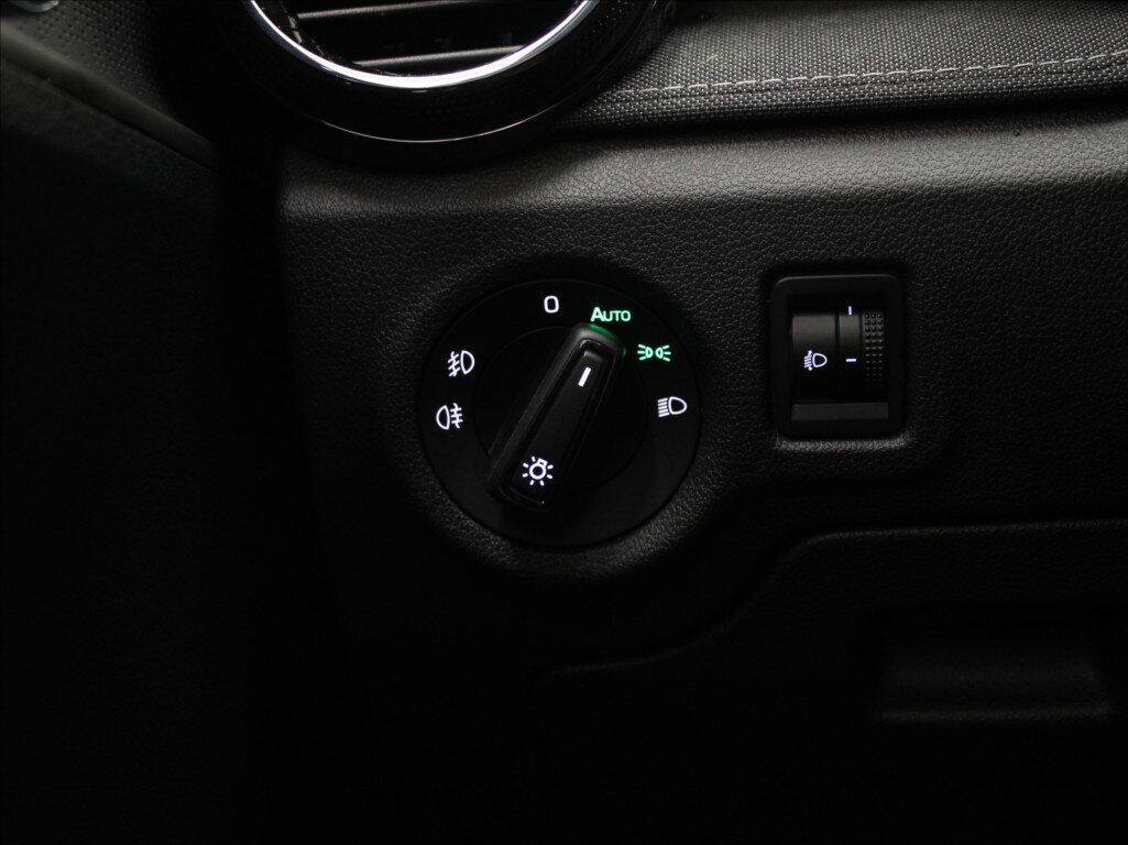 Škoda Fabia Hatchback 999,0 85 kw