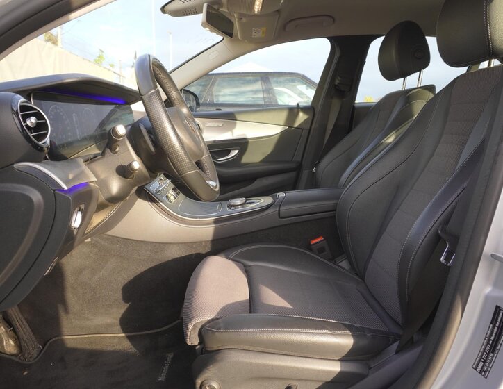 Mercedes-Benz Třídy E Sedan 2,0 l 180 kw