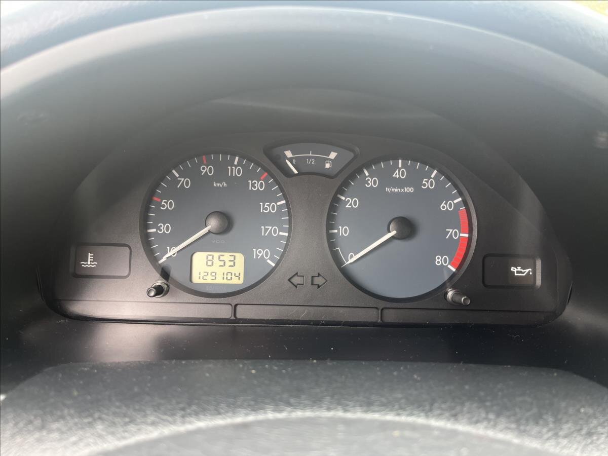 Citroën Saxo Hatchback 1,1 l 40 kw