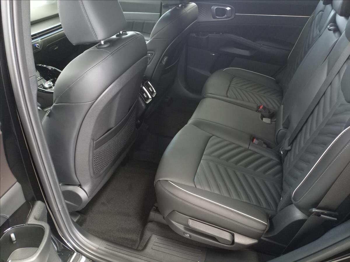 KIA Sorento SUV / Terénní 2,2 l 142 kw