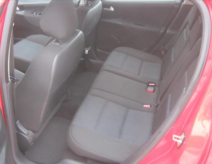 Peugeot 207 Kombi 1,4 l 54 kw