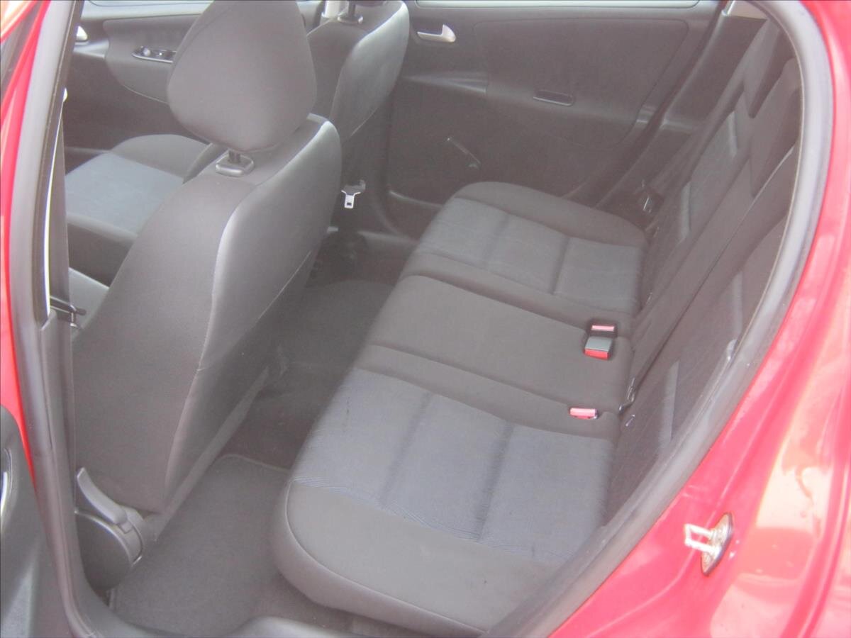 Peugeot 207 Kombi 1,4 l 54 kw