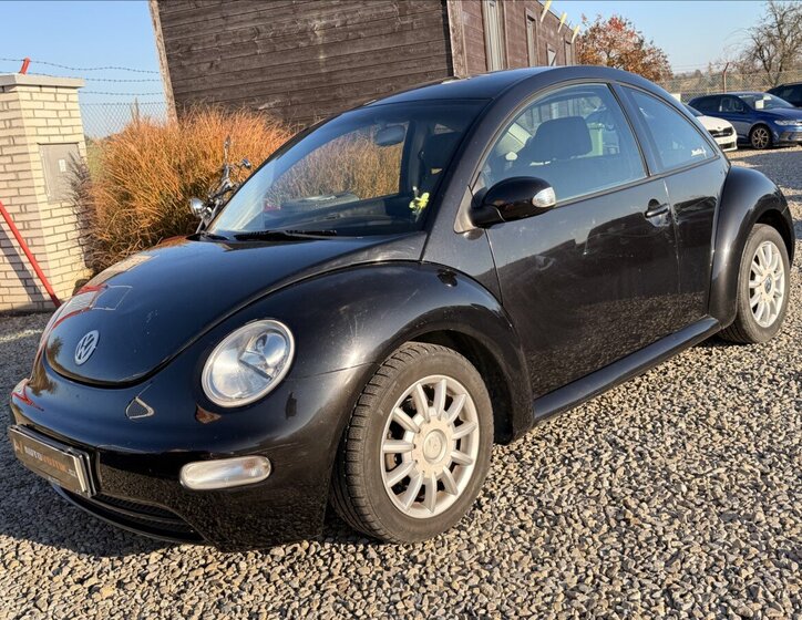 Volkswagen New Beetle 1