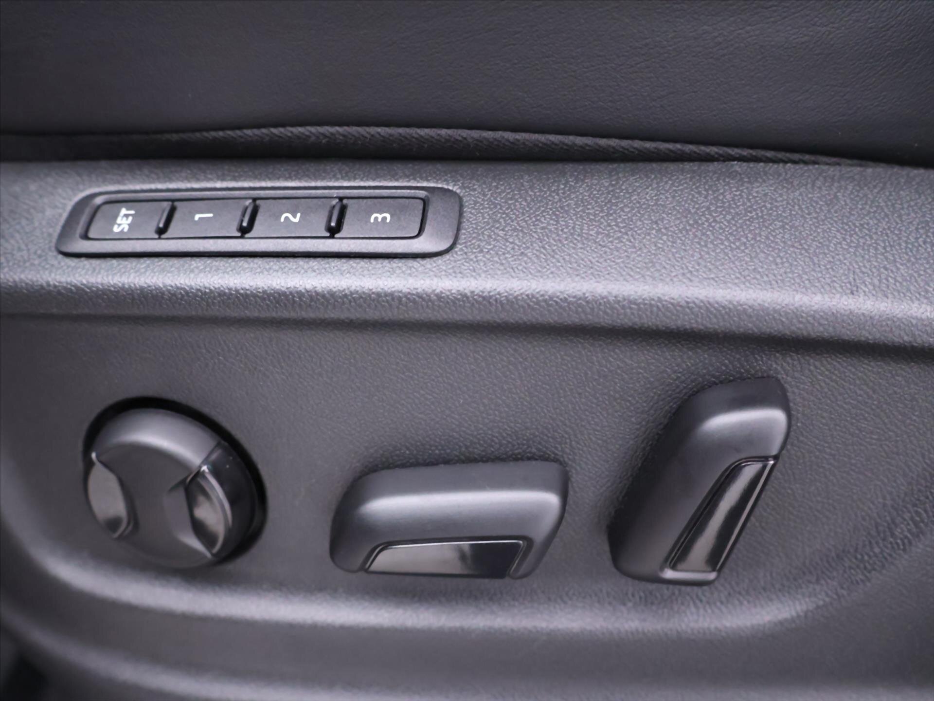 Škoda Kodiaq SUV / Terénní 2,0 l 180 kw