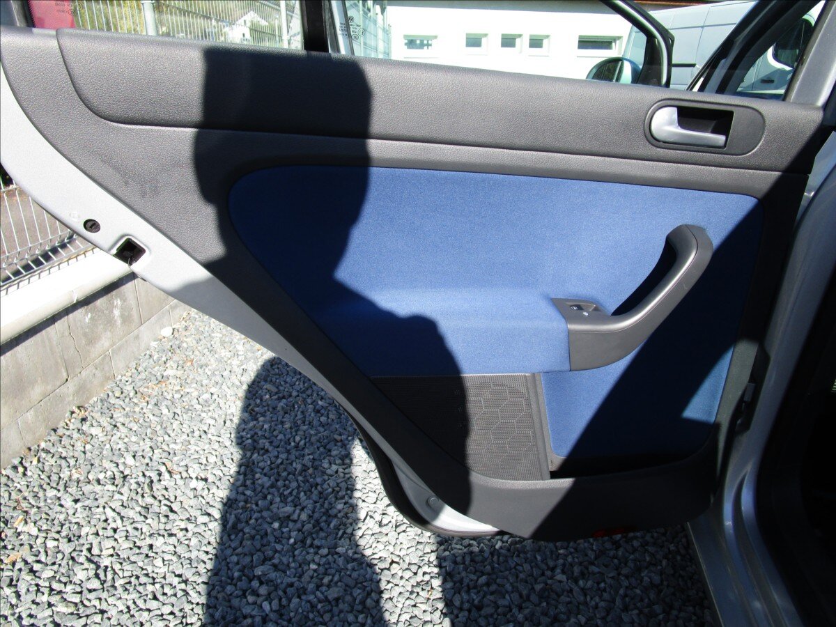 Volkswagen Golf Plus Skříň 1,6 l 75 kw