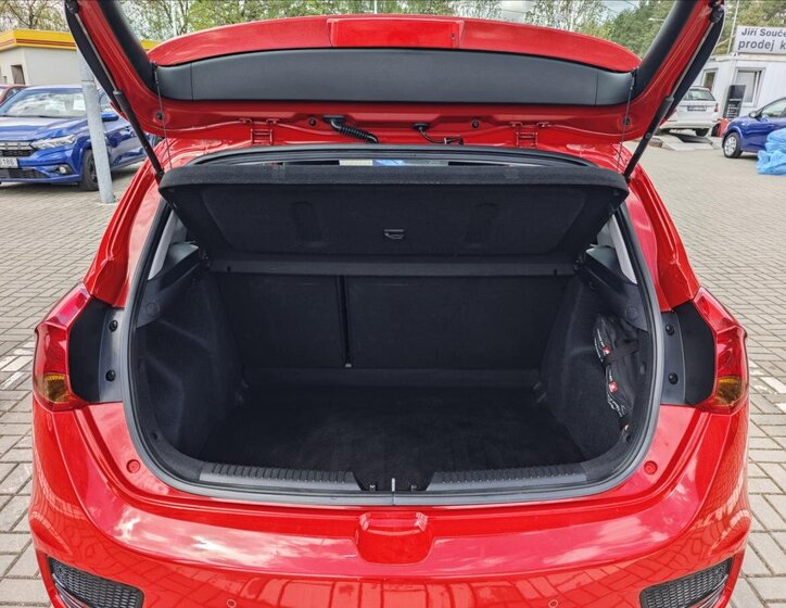 KIA Ceed Hatchback 1,6 l 100 kw