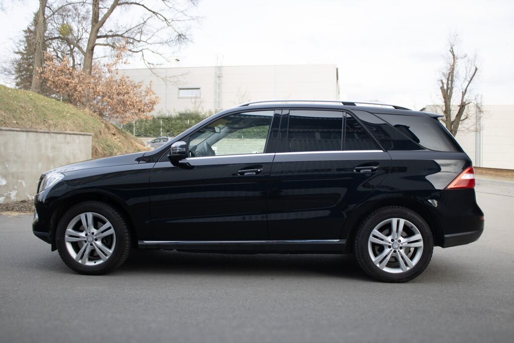 Mercedes-Benz Třídy M SUV / Terénní 3,5 l 225 kw