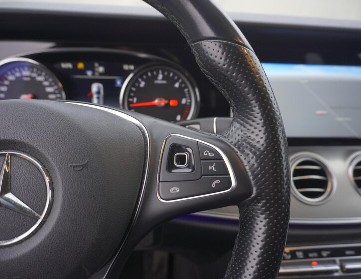 Mercedes-Benz Třídy E Kombi 2,0 l 143 kw