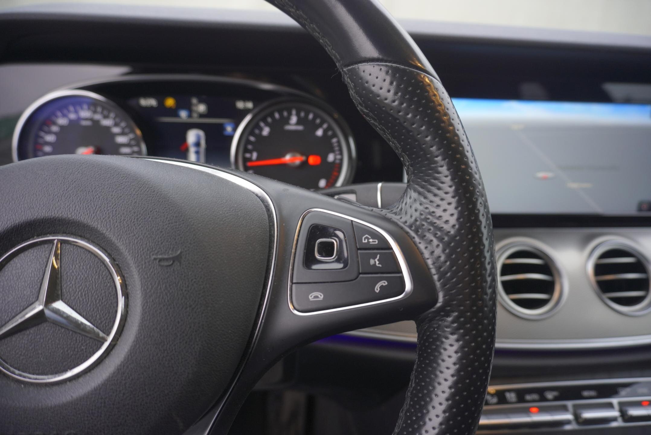 Mercedes-Benz Třídy E Kombi 2,0 l 143 kw