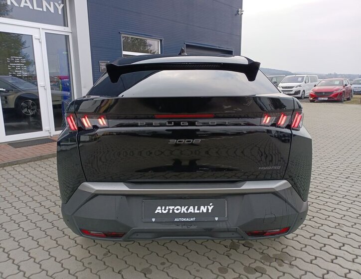 Peugeot 3008 SUV / Terénní 1,2 l 100 kw