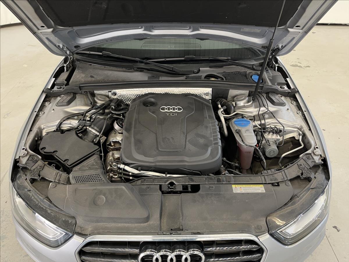 Audi A4 Kombi 2,0 l 140 kw