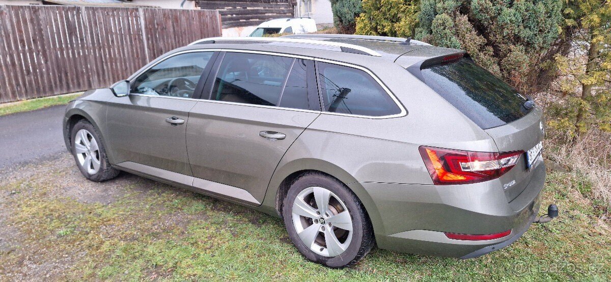 Škoda Superb Kombi 0,0 88 kw