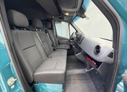Mercedes-Benz Sprinter 13